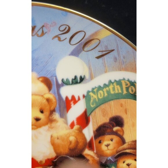Vintage Avon Porcelain Collector's Plate "A Visit From Santa" - Picture 7 of 10